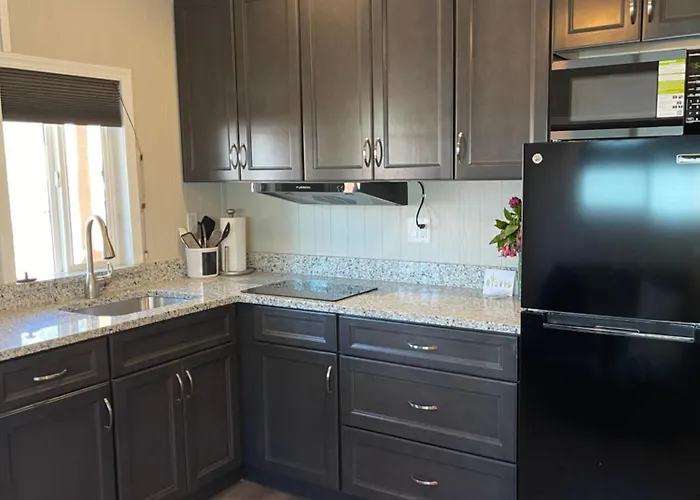 Cozy Minutes From U Of A Holiday home Tucson