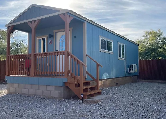 Holiday home Cozy Minutes From U Of A *